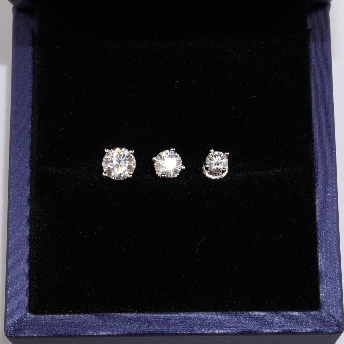 Moissanite Stud Earrings VVS - Silver